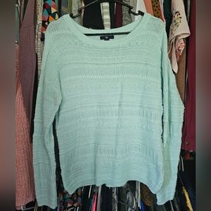 Gap sweater